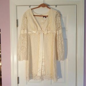 Bell Sleeve Vintage Lace Bow Dress